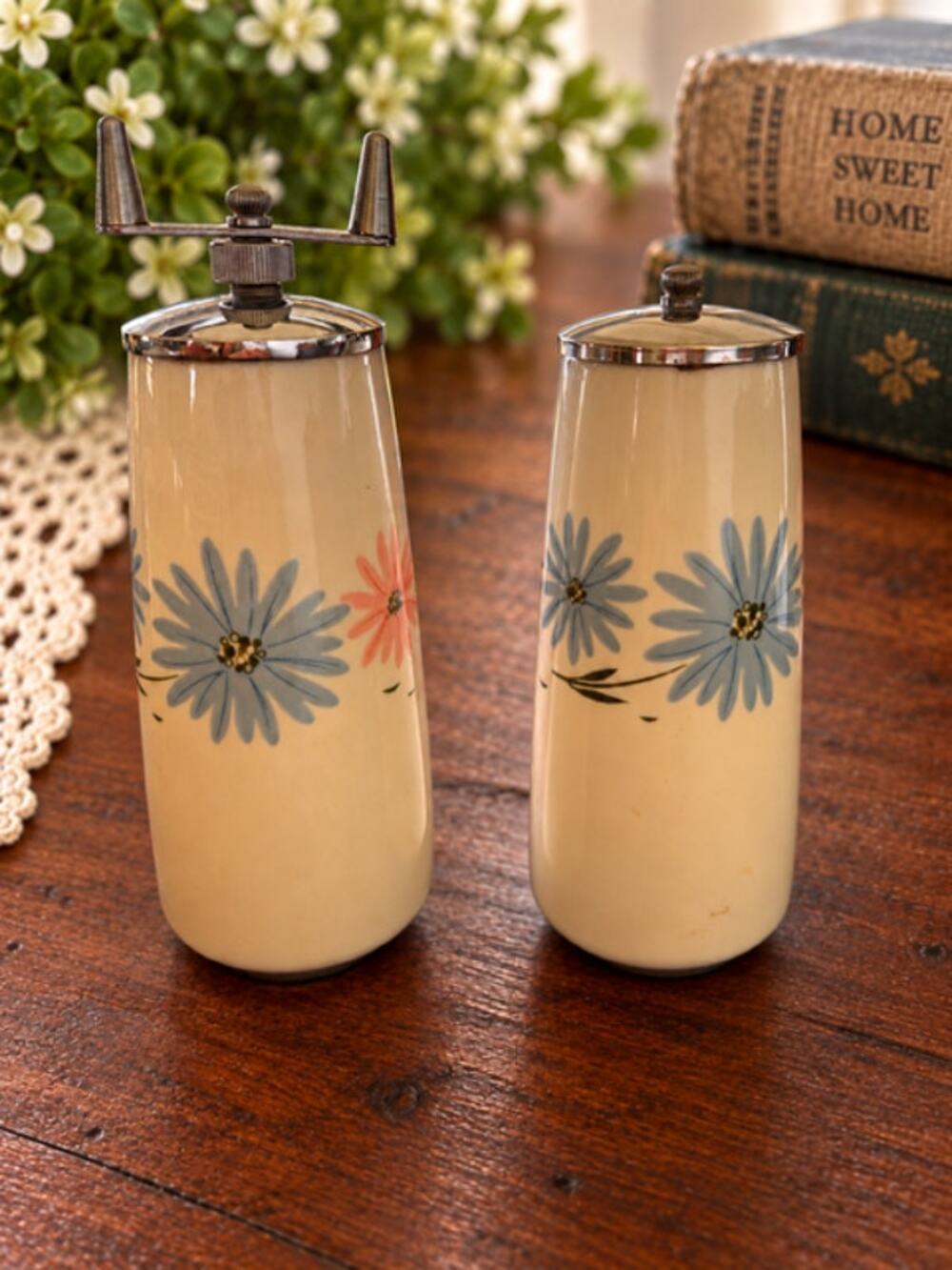Vintage Franciscan Maytime Salt Shaker & Pepper Mill Set – 1960s Floral Ceramic